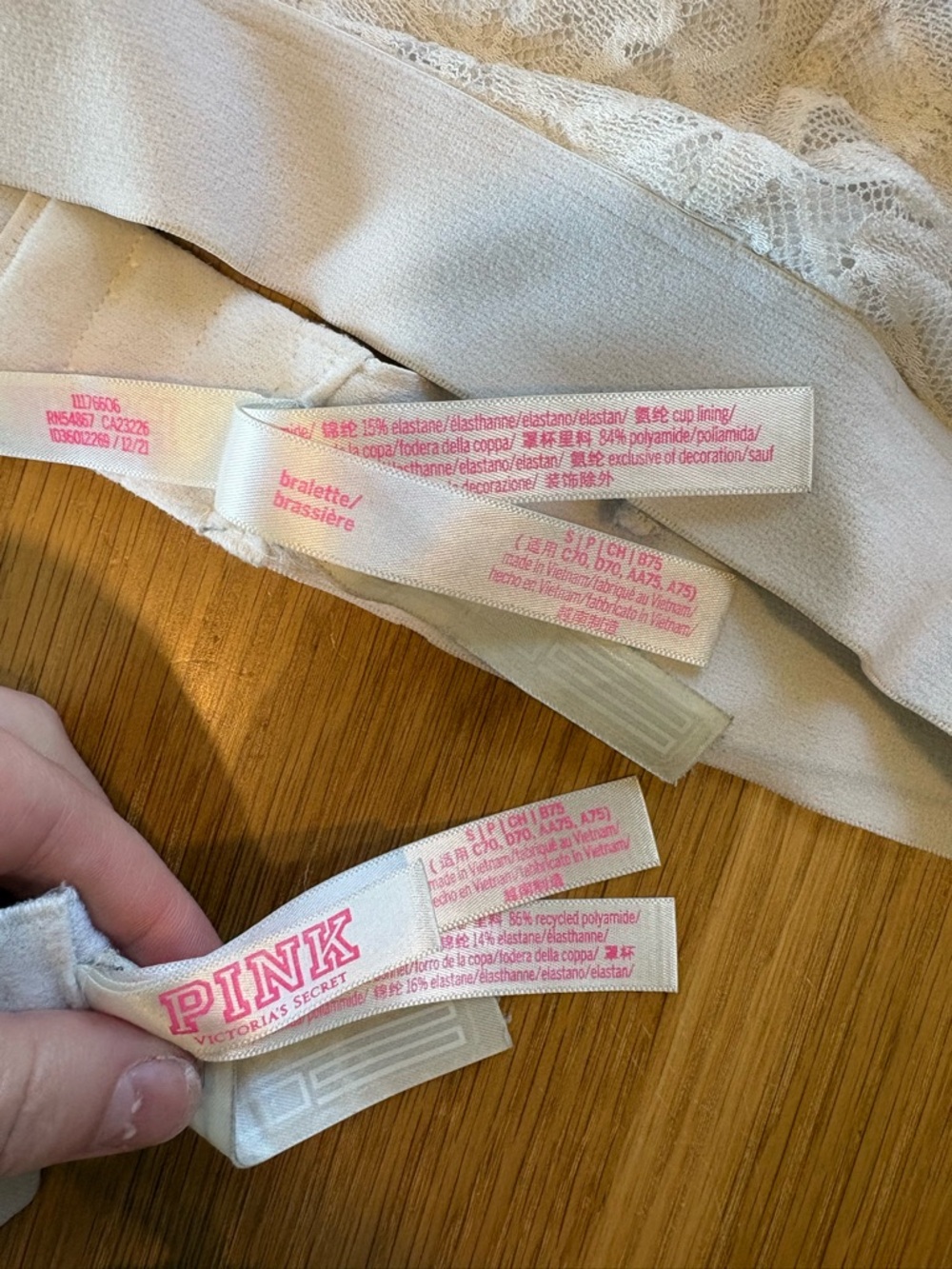 Bra Bundle (mostly Victoria Secret) - Picture 7 of 9